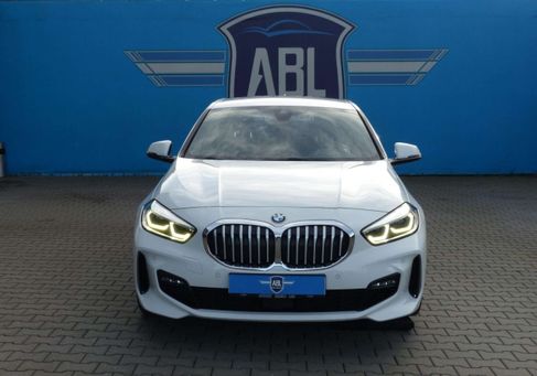 BMW 118, 2020