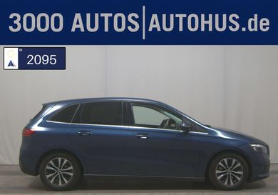 Mercedes-Benz B 200, 2023