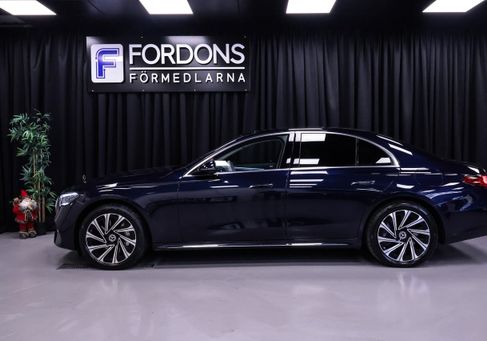 Mercedes-Benz E 300, 2024