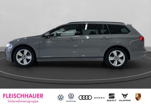 Volkswagen Passat, 2022