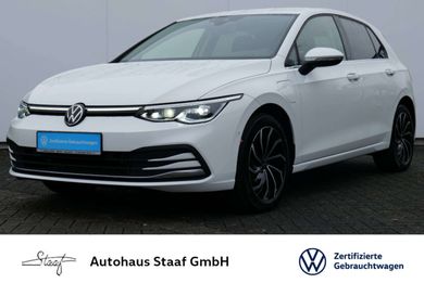 Volkswagen Golf, 2023