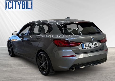 BMW 118, 2022