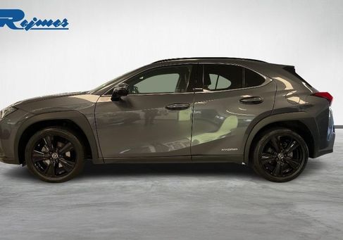 Lexus UX, 2021