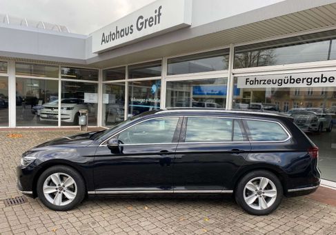 Volkswagen Passat Variant, 2022