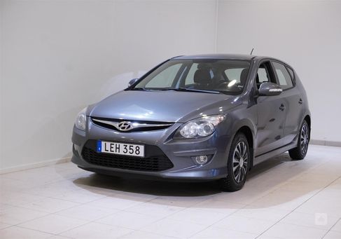 Hyundai i30, 2011