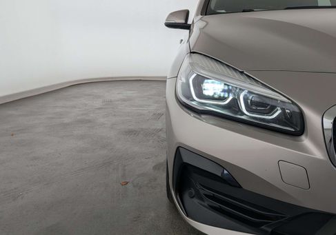 BMW 218, 2021 3