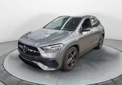 Mercedes-Benz GLA 200, 2021