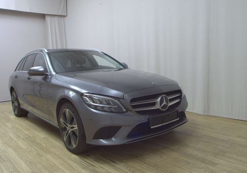 Mercedes-Benz C 300, 2021