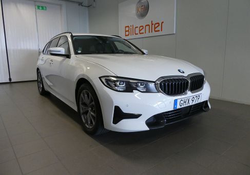 BMW 320, 2022