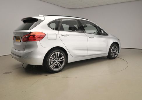 BMW 218 Active Tourer, 2021