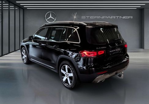 Mercedes-Benz GLB 200, 2021