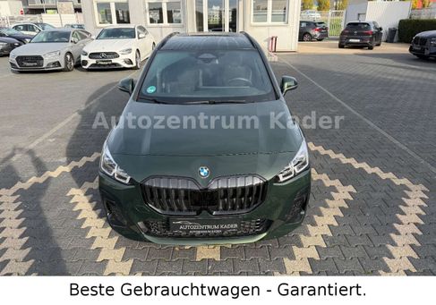 BMW 218, 2024