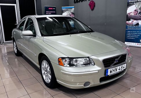 Volvo S60, 2005