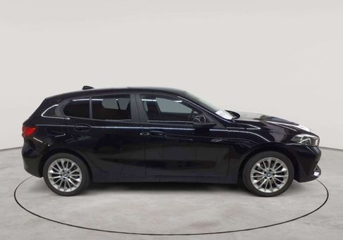 BMW 118, 2023
