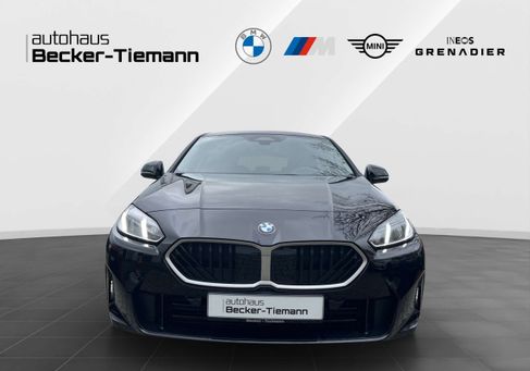 BMW 120, 2025 2