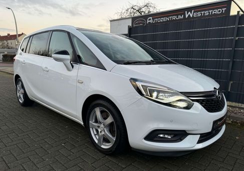 Opel Zafira, 2018