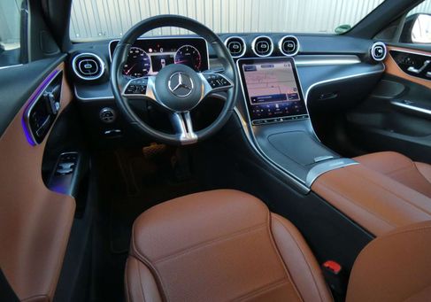 Mercedes-Benz C 200, 2023