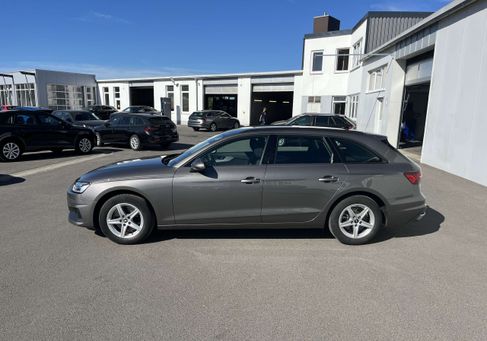 Audi A4, 2021
