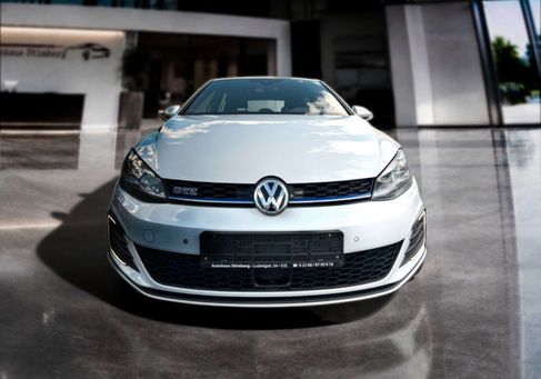 Volkswagen Golf, 2020 3