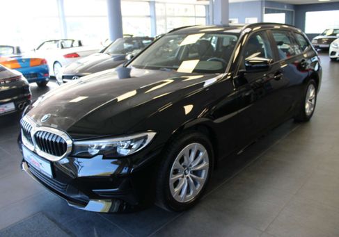 BMW 318, 2022