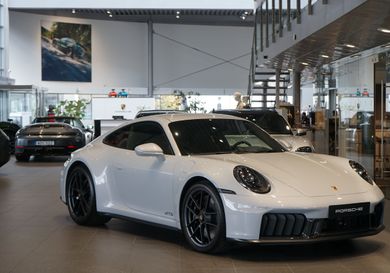 Porsche, 2025