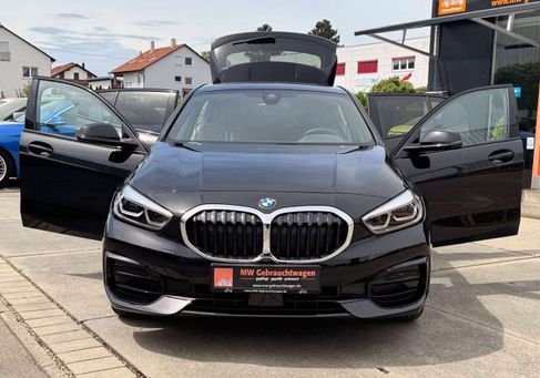 BMW 118, 2023