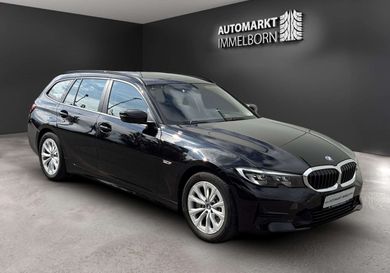 BMW 330, 2022