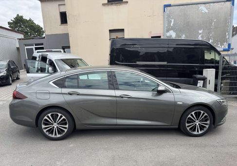 Opel Insignia, 2018 3