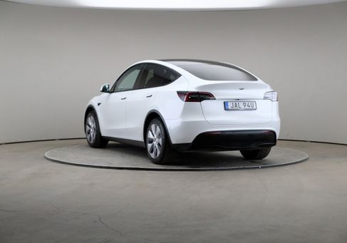 Tesla Model Y, 2023 2