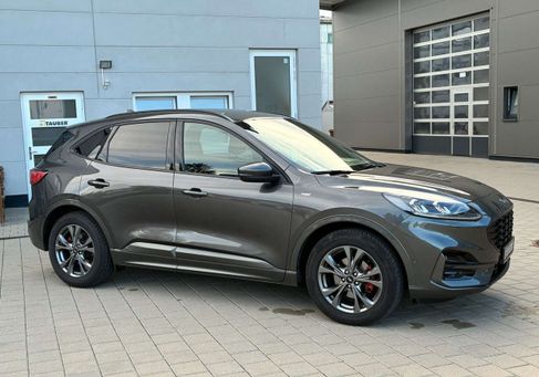 Ford Kuga, 2020 3