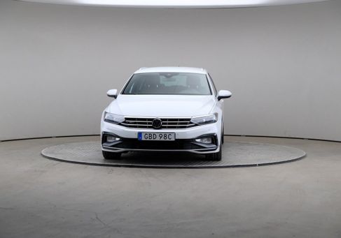 Volkswagen Passat Variant, 2022 3