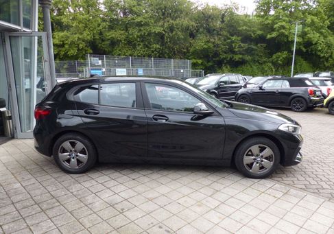 BMW 118, 2020