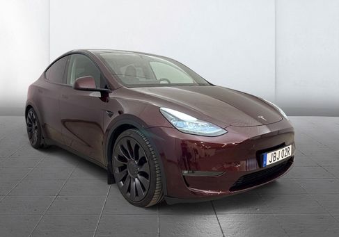 Tesla Model Y, 2023 2