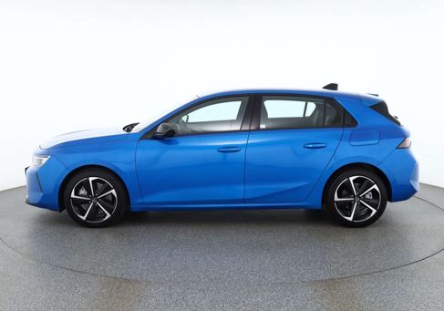 Opel Astra, 2022