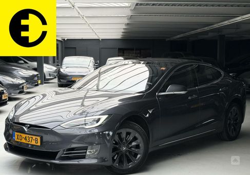 Tesla Model S, 2018
