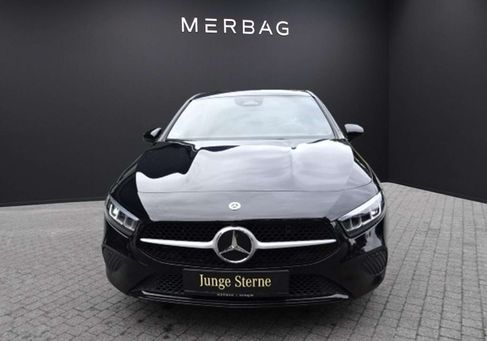 Mercedes-Benz A 250, 2023