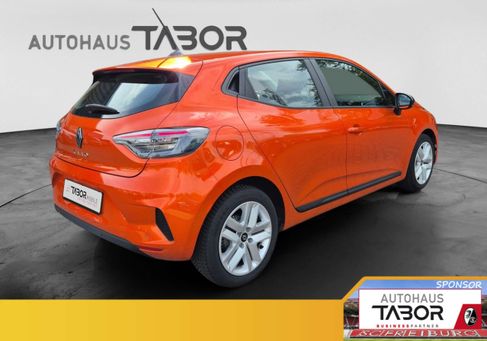 Renault Clio, 2024 3