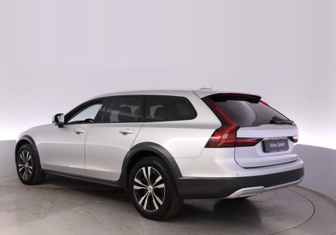 Volvo V90 Cross Country, 2021 3
