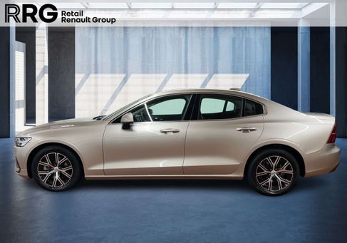 Volvo S60, 2022
