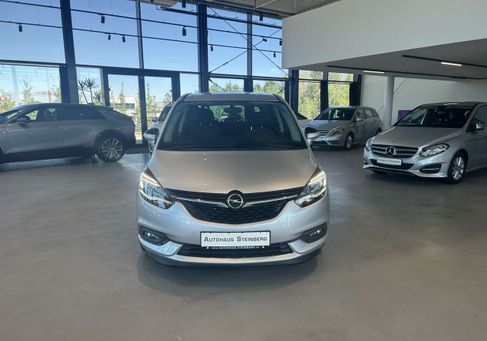 Opel Zafira, 2018