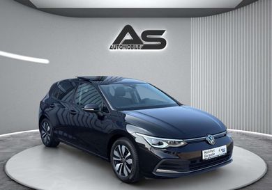 Volkswagen Golf, 2023