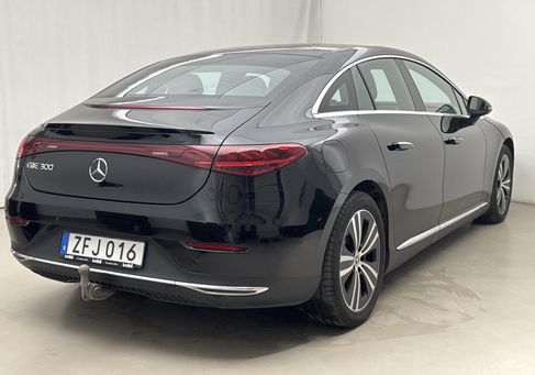 Mercedes-Benz EQE, 2023 3