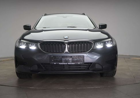 BMW 318, 2020