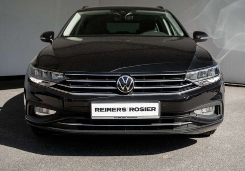 Volkswagen Passat, 2023
