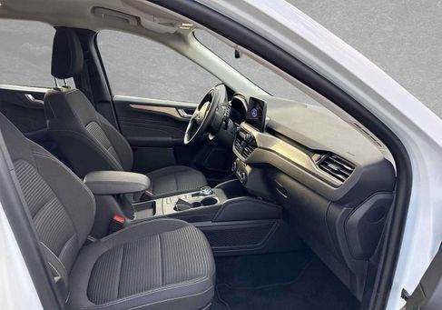 Ford Kuga, 2022