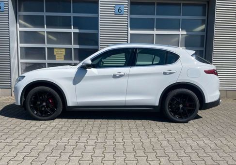 Alfa Romeo Stelvio, 2018