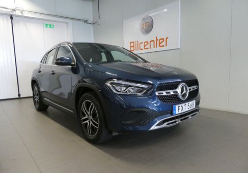Mercedes-Benz GLA 180, 2023
