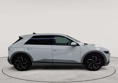 Hyundai IONIQ, 2023 3