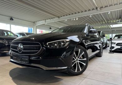 Mercedes-Benz E 300, 2022