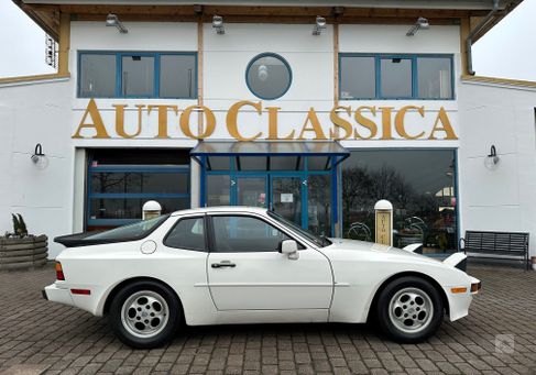 Porsche 944, 1987